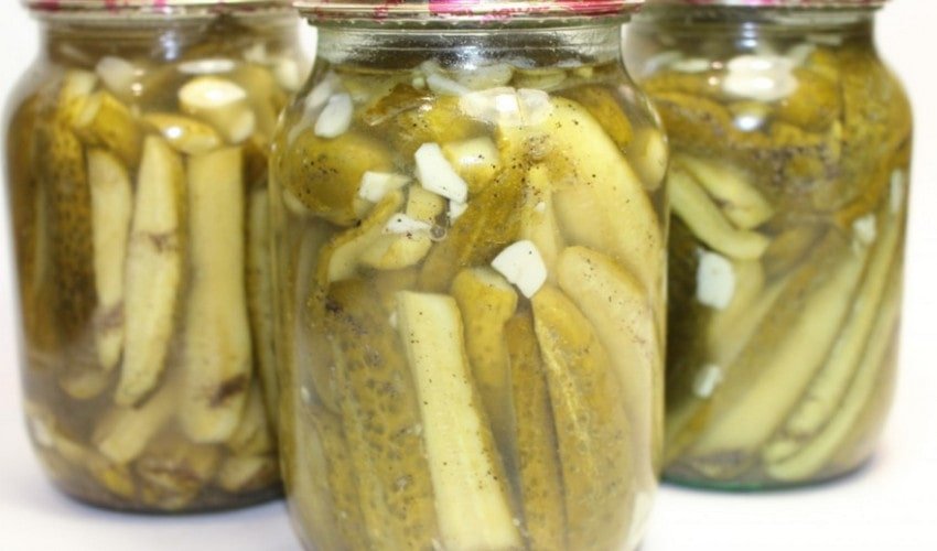 Мариновані різані огірки