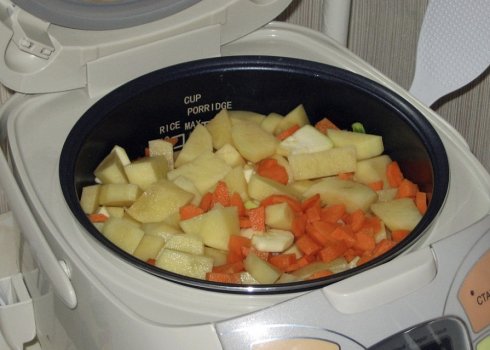 Особливості варіння картоплі в мультиварці