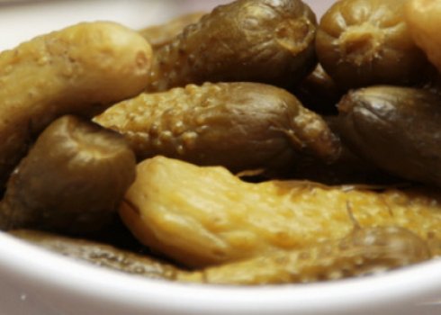 Як засолити огірки в пляшках на зиму