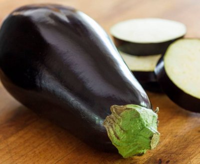 Як правильно чистити баклажани