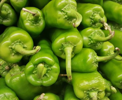 Зелений гострий перець: корисні властивості і шкоду, калорійність