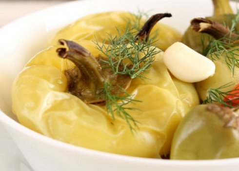 Як смачно і правильно законсервувати перець на зиму цілком