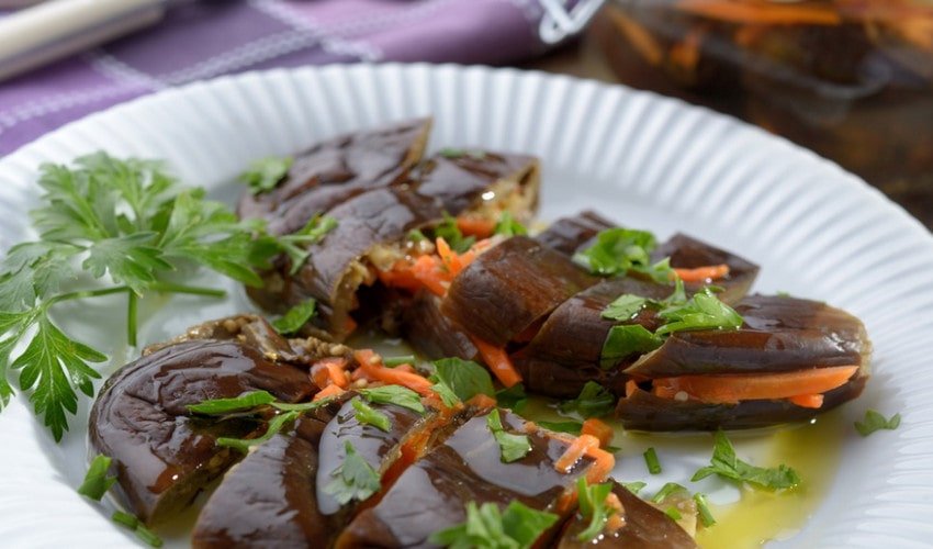 Квашені баклажани