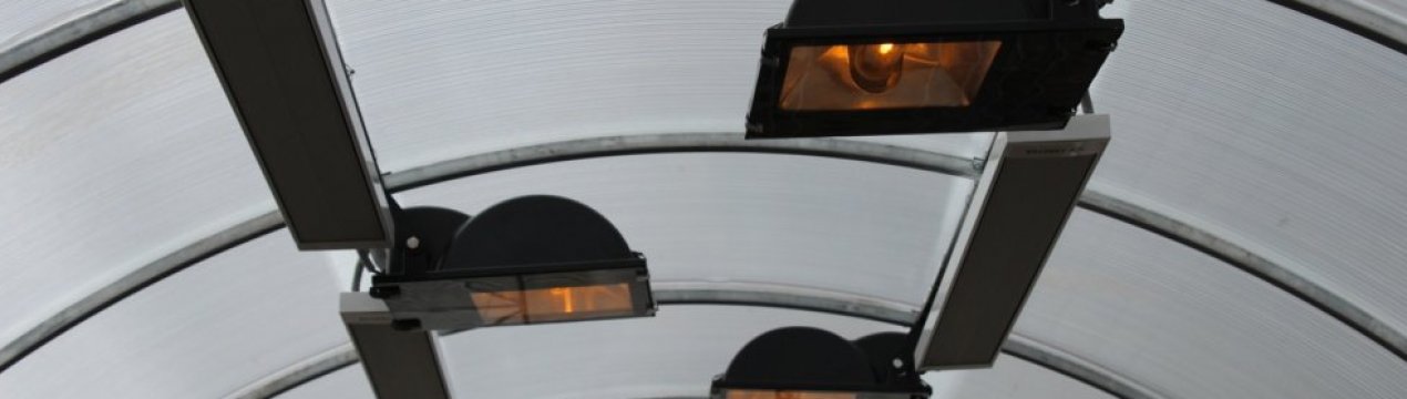 Інфрачервоні обігрівачі для теплиці з полікарбонату