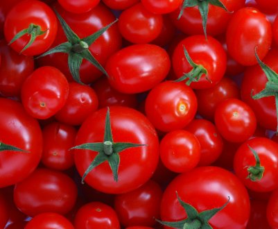 «Червоне золото»: ціни на російські помідори обганяють імпорт
