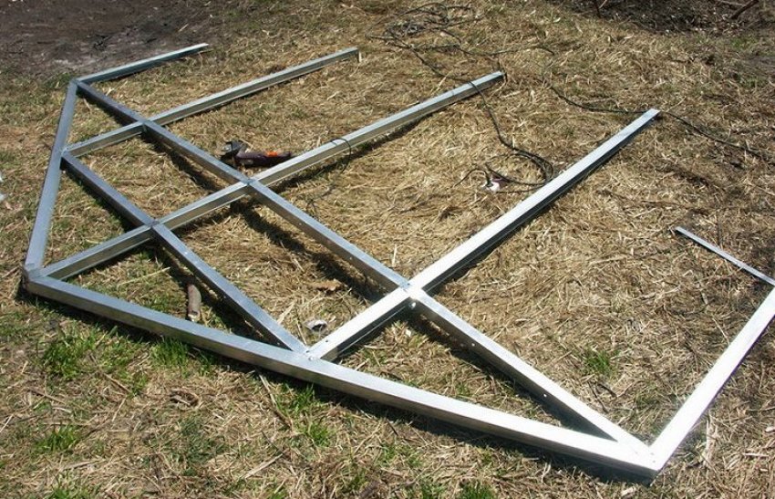 Монтаж теплиці