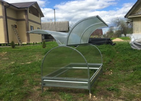 Парник «Метелик»: як вибрати або зробити своїми руками