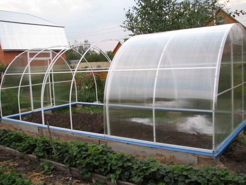 Як побудувати теплицю з пластикових труб Як побудувати теплицю з пластикових труб