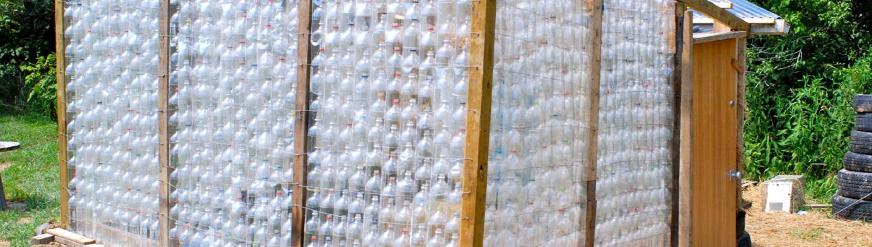 Як зробити теплицю з пляшок своїми руками?