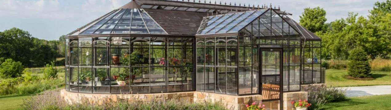 Особливості та виготовлення красивих теплиць