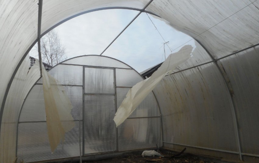 Таблиця з полікарбонату