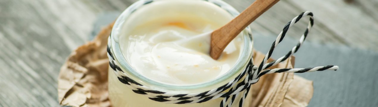 Аккураевый мед: склад, корисні властивості та шкоду, особливості вживання