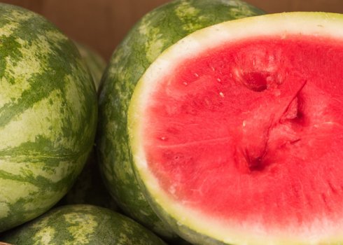 Как сохранить арбуз до Нового года в домашних условиях