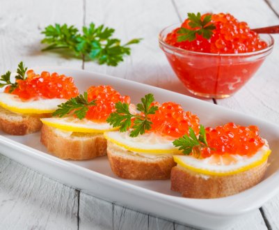 Мізерні гостинці: Россільгоспнагляд має намір обмежити вивезення червоної ікри з Далекого Сходу 