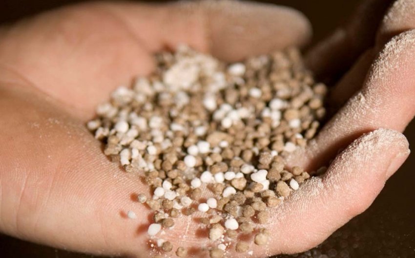 Мінеральне добриво Мінеральне добриво