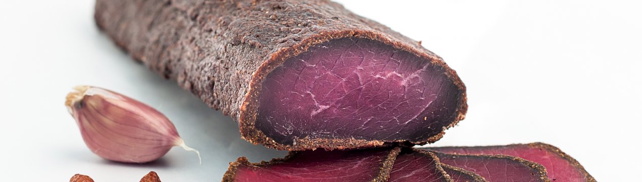 Вірменські м'ясники нагодують росіян шоколадної бастурмою