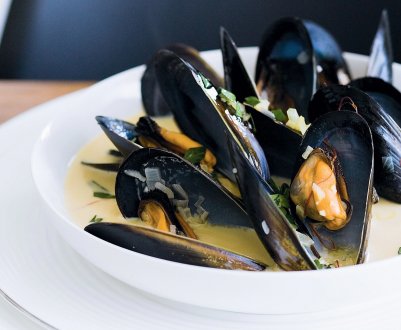 Кримські рибалки женуться за двома сотнями тонн мідій