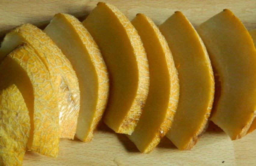 можно ли кормить кроликов дынными корками