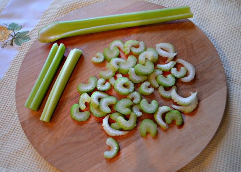 Рецепт с сельдерея от подагры