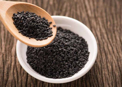 Особливості вживання чорного кмину з медом