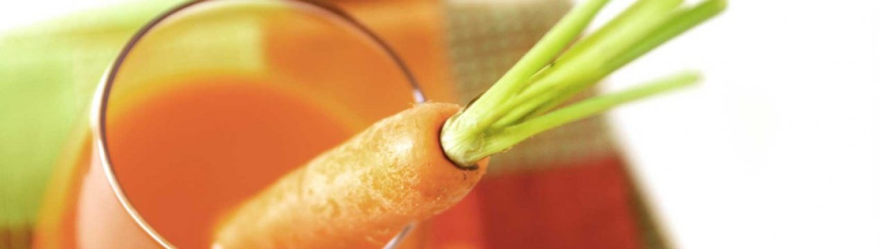 Чим корисний морквяний сік і як правильно його вживати?