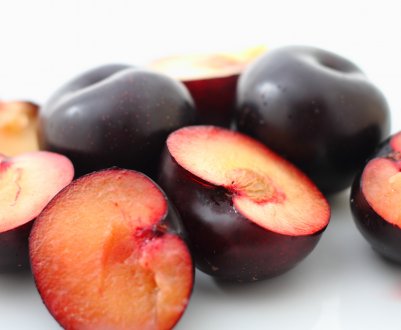 Можна сливи при грудному вигодовуванні