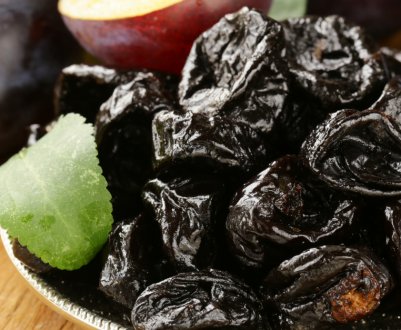 Чим чорнослив корисний для організму?