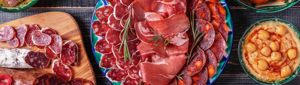 Російські м'ясники вихваляються своєю продукцією в ОАЕ