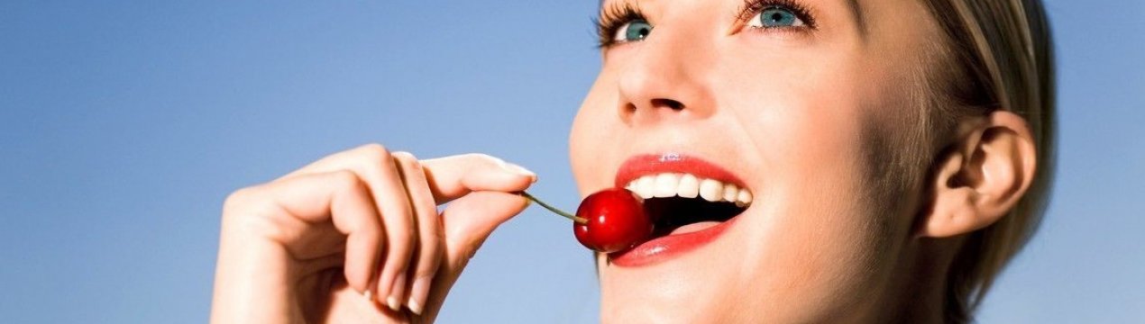 Чим корисна вишня для організму жінки?