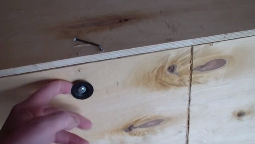 Ручка на дверях Ручка на дверях