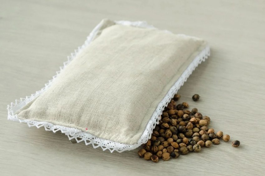 Подушка-грілка з вишневими кісточками