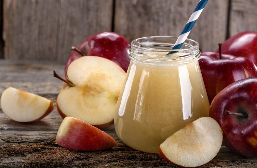 Яблучний сік з м'якоттю