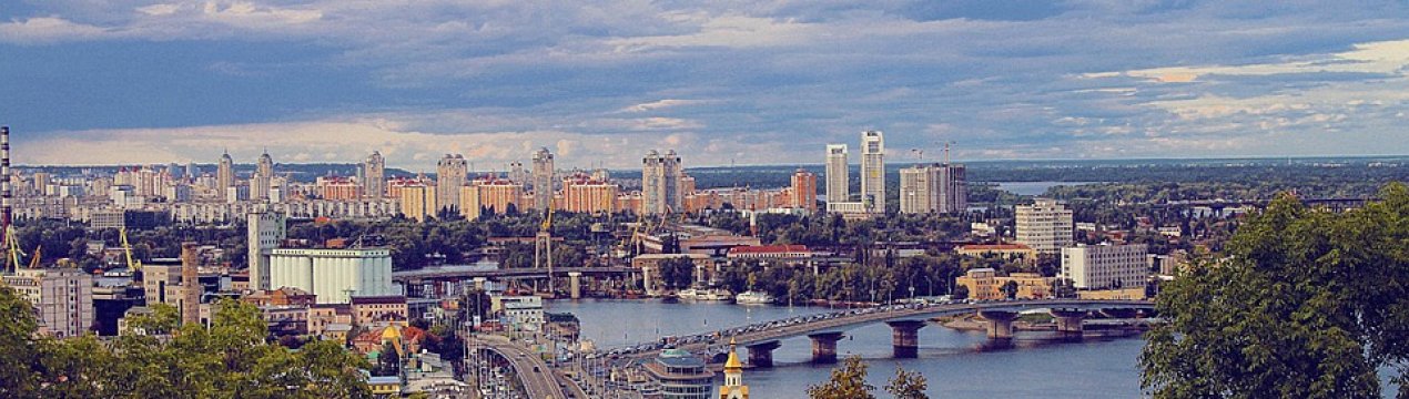 Місто спить, прокидаються Мафи. Влада Києва дозволили установку кіосків з основними продуктами харчування