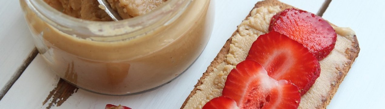 Студенти зі Львова створили провідне підприємство з виробництва арахісової пасти