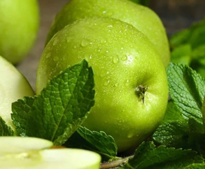 Можна їсти яблука при панкреатиті?