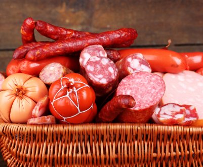 Кишкова паличка все впевненіше обживається в російських ковбасах