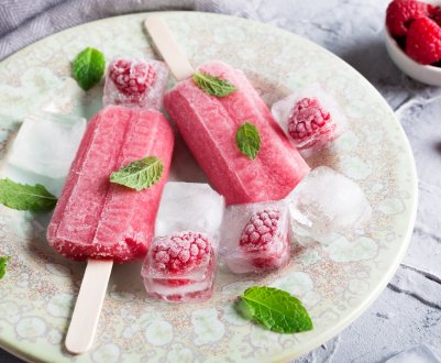 А можна ще? Китайці в захваті від новосибірського морозива