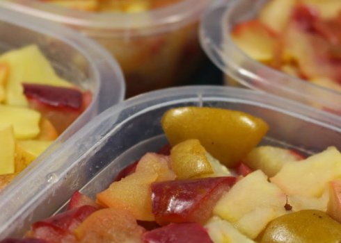 Как заморозить яблоки в домашних условиях на зиму в морозилке?