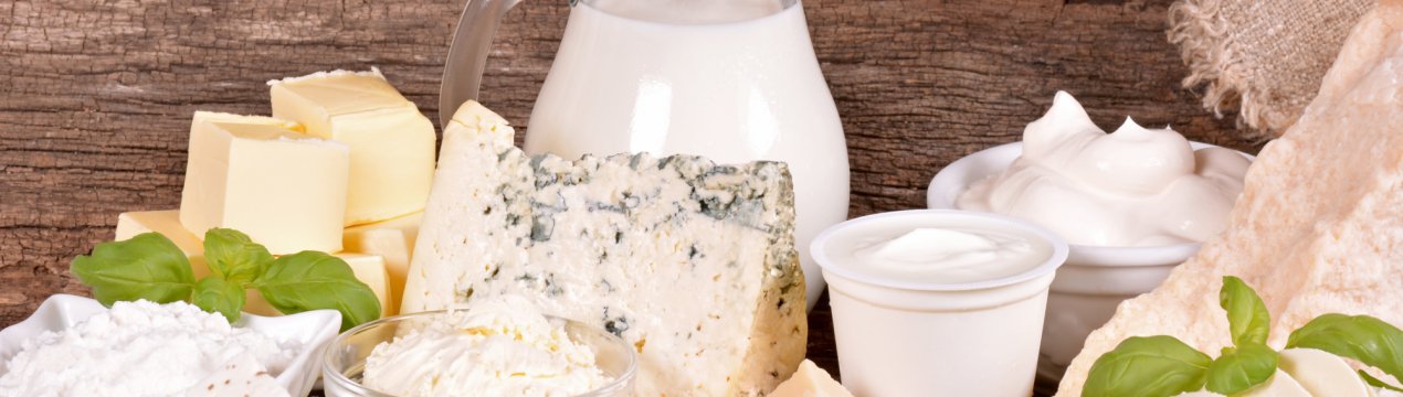 Омичів застерігають від покупок підозрілого молока