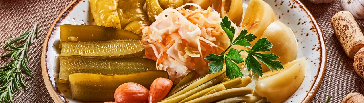 Банки з нижегородськими соліннями підкорили канадських споживачів