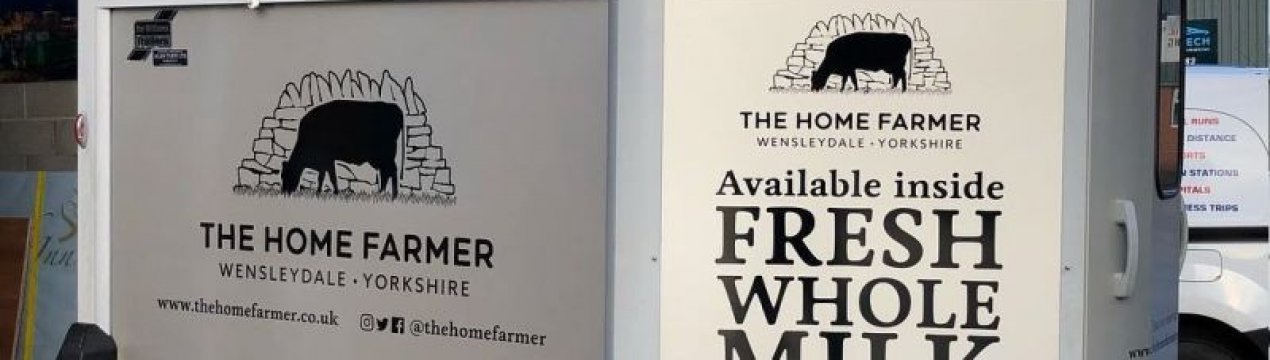 У Великобританії створено цікавий мобільний торговий апарат з продажу молока