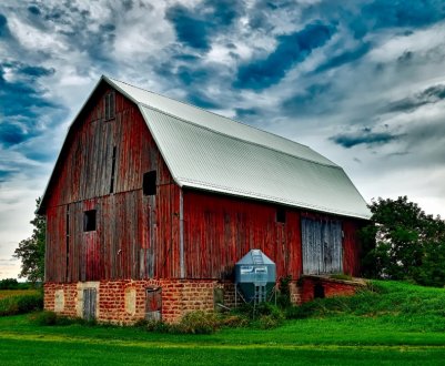В Англії ослаблення правил перепланування призвело до скуповування зайвих сільськогосподарських сараїв