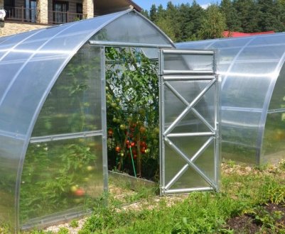 Основні особливості теплиці «Дачна стрілка»