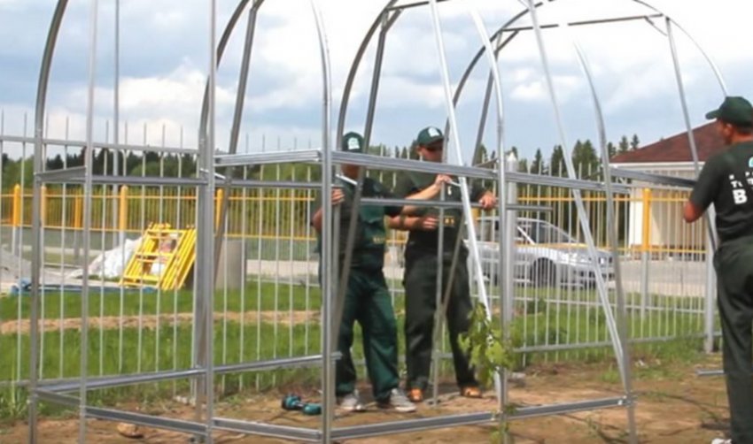 Збірка дуг в єдину конструкцію Збірка дуг в єдину конструкцію