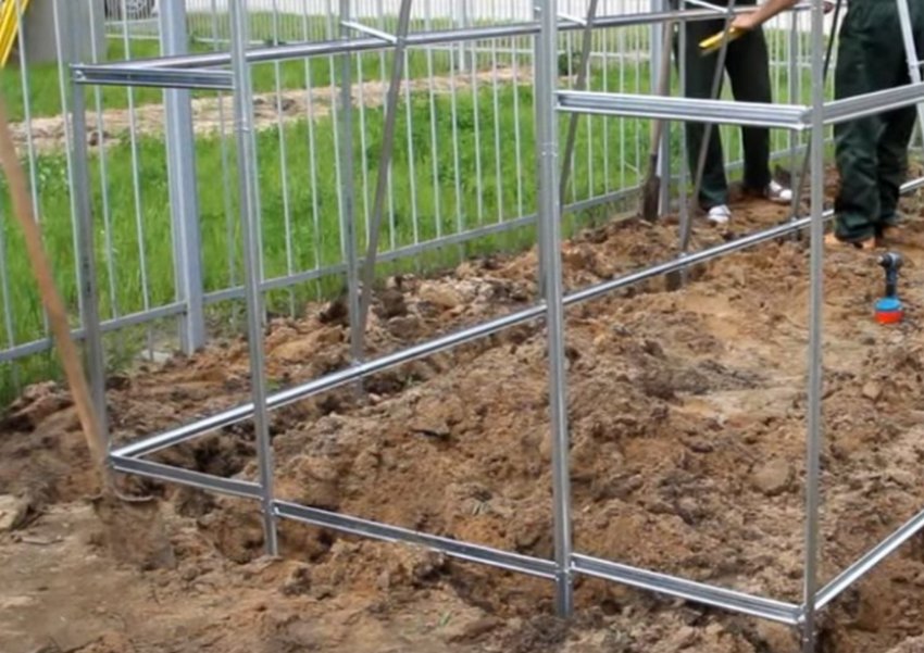 Траншея для теплиці Траншея для теплиці