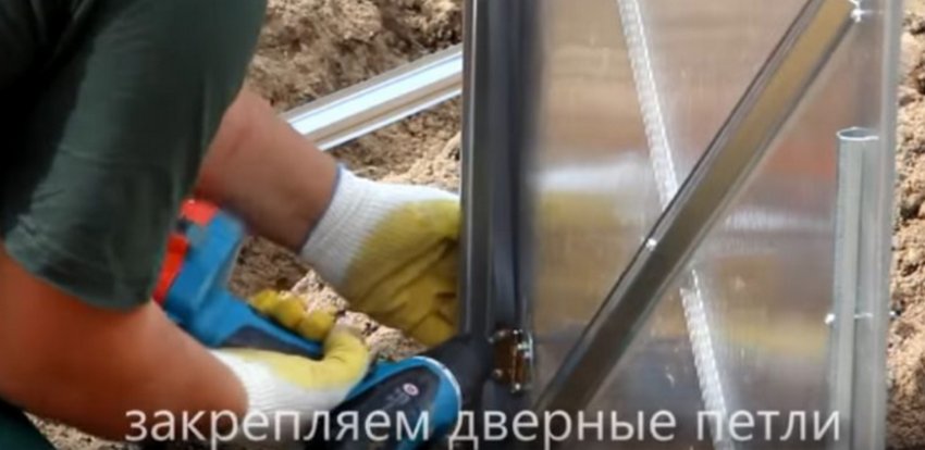 Кріплення дверних петель Кріплення дверних петель