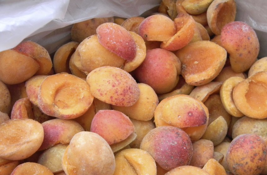 Заморожений абрикос