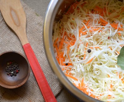 Чи корисна квашена капуста на ніч?