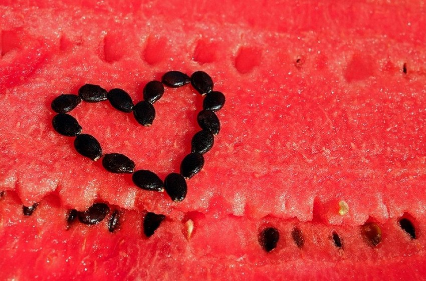 Як вибрати насіння з кавуна Як вибрати насіння з кавуна