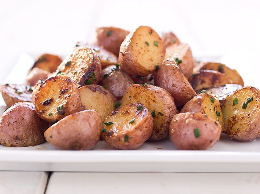 Блюдо з червоного картоплі